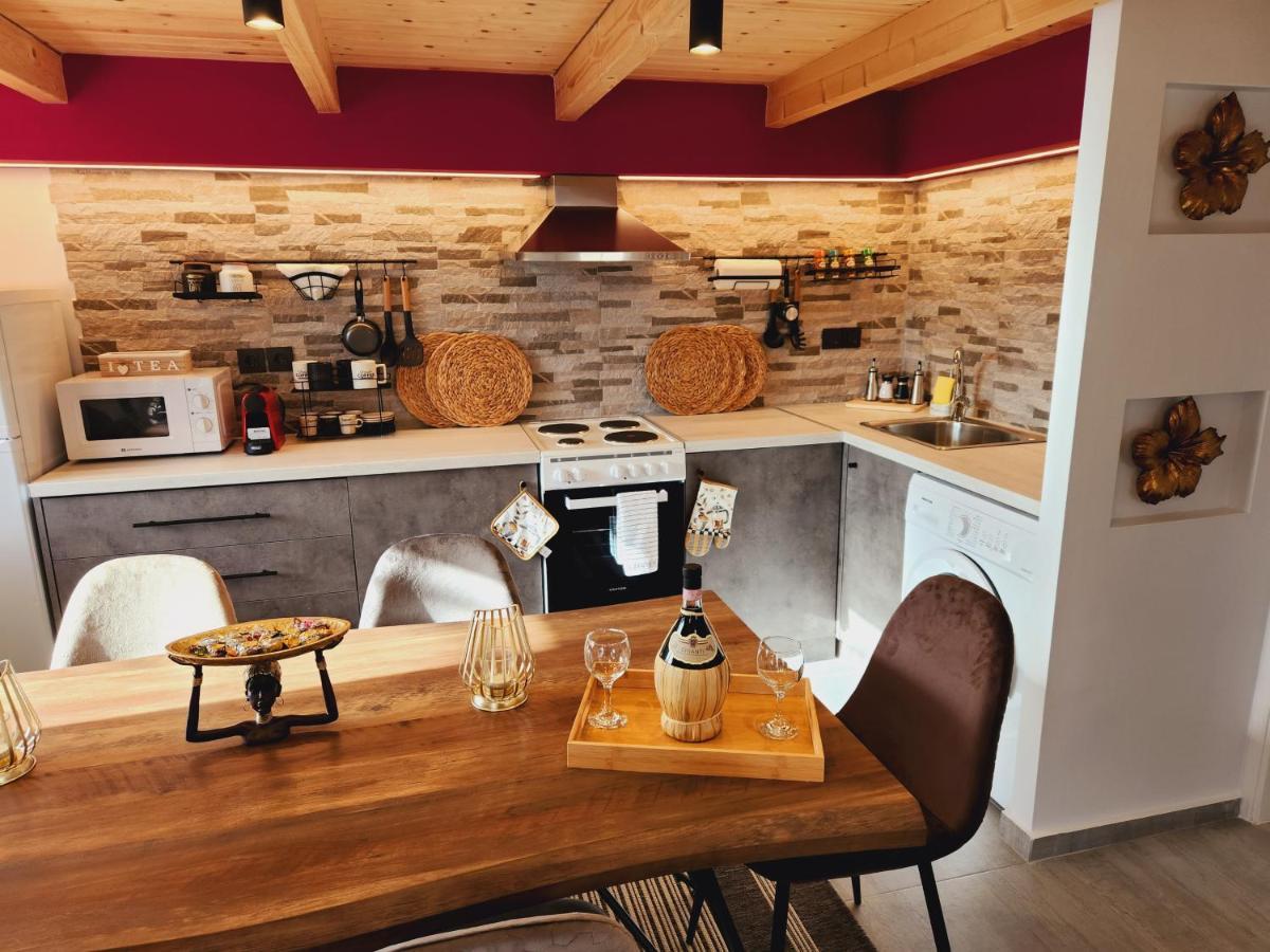 Luxury Loft Apartment Yiota Πάτρα Εξωτερικό φωτογραφία