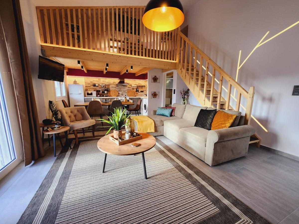Luxury Loft Apartment Yiota Πάτρα Εξωτερικό φωτογραφία